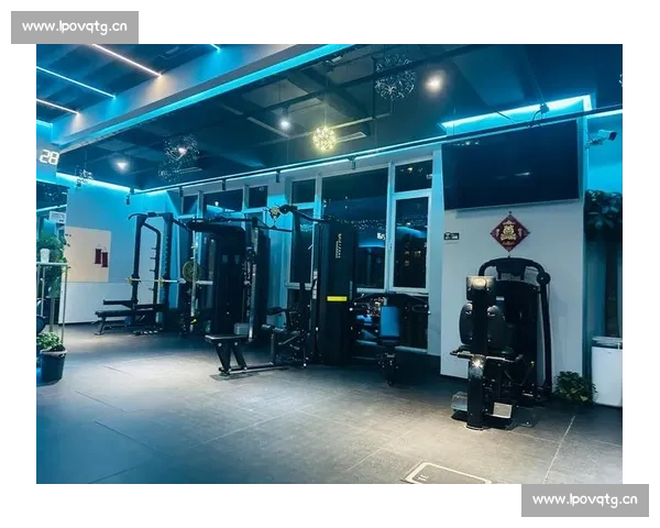 广州健美比赛精彩纷呈 力与美的碰撞展现健身文化新风尚